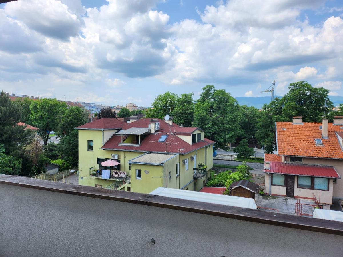 Apartman Buzanova 001 Apartment Zagreb Luaran gambar
